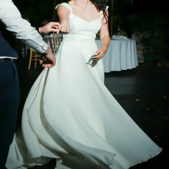 Leanne Marshall 'Eliza' - Picture 11 of 12